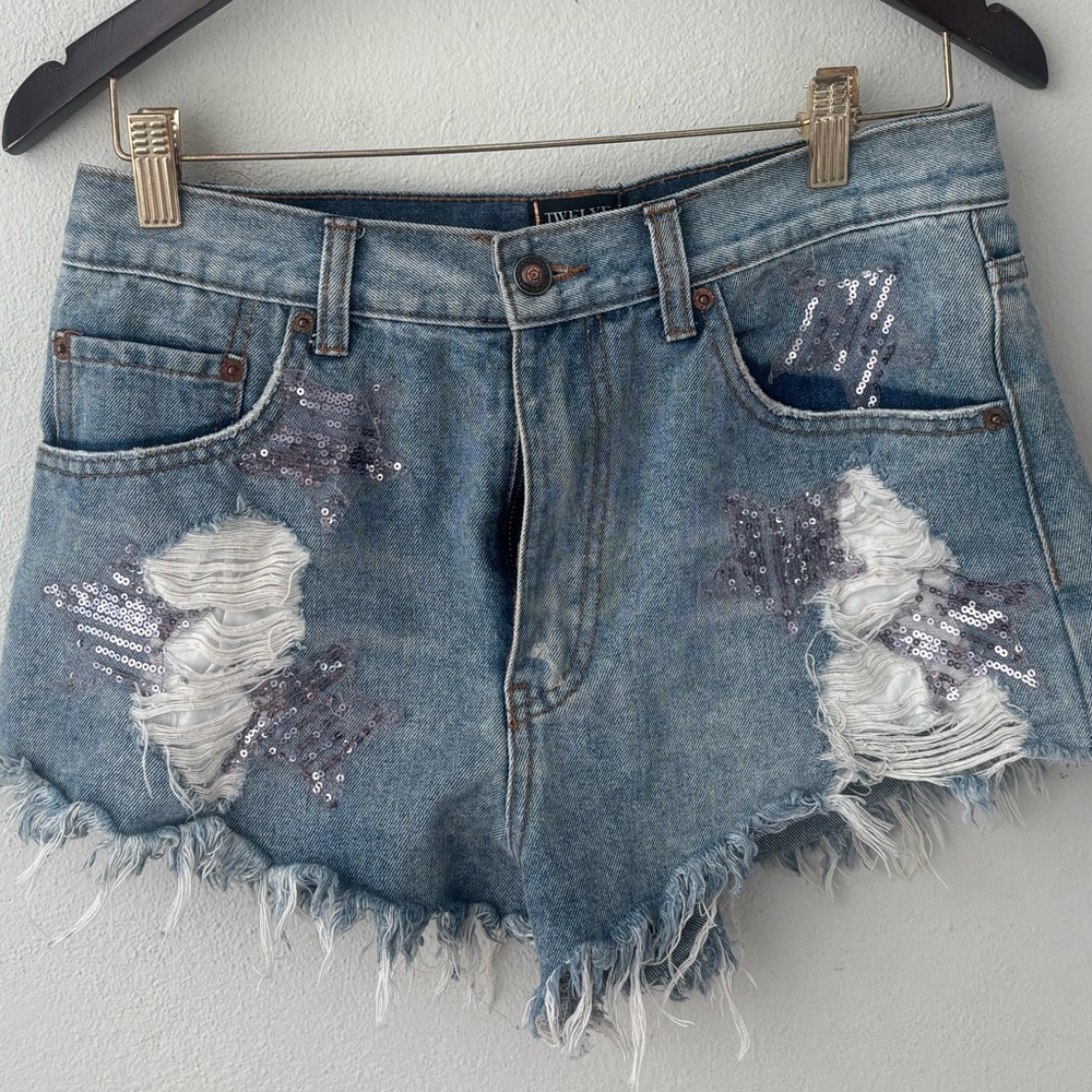 Twelve by Twelve Distressed Denim Shorts with Sequin Stars – Size L